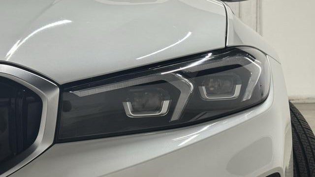 2023 BMW 3 Series 330i