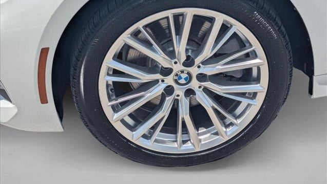 2023 BMW 3 Series 330i