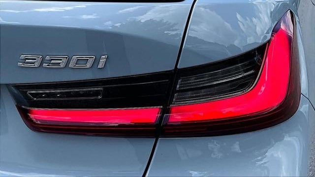 2024 BMW 3 Series 330i