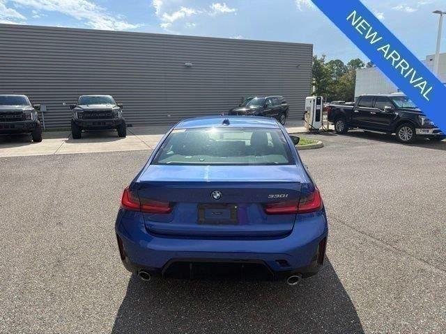 2023 BMW 330i - $26,433