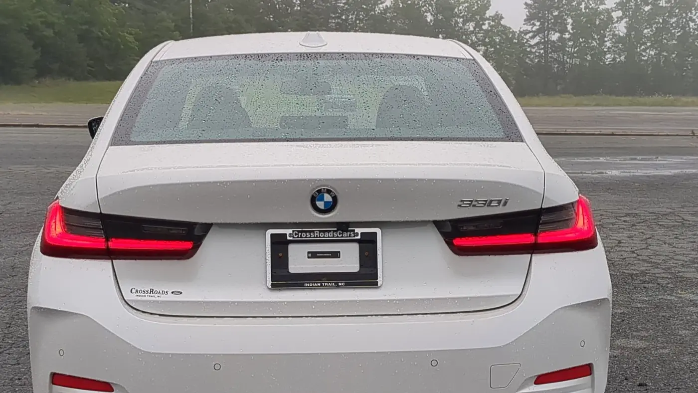 2024 BMW 3 Series 330i