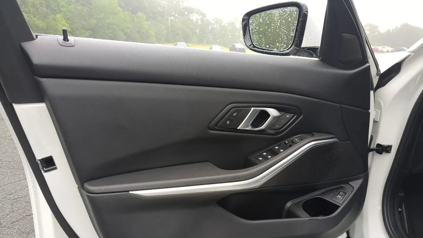2024 BMW 3 Series 330i
