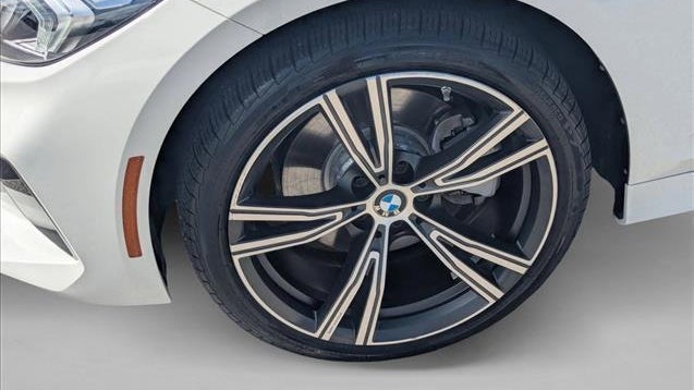 2024 BMW 3 Series 330i