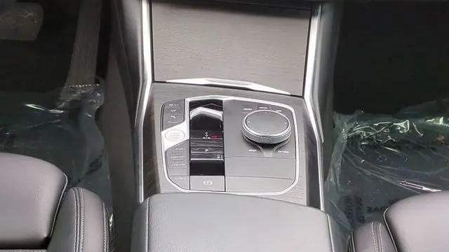 2024 BMW 3 Series 330i