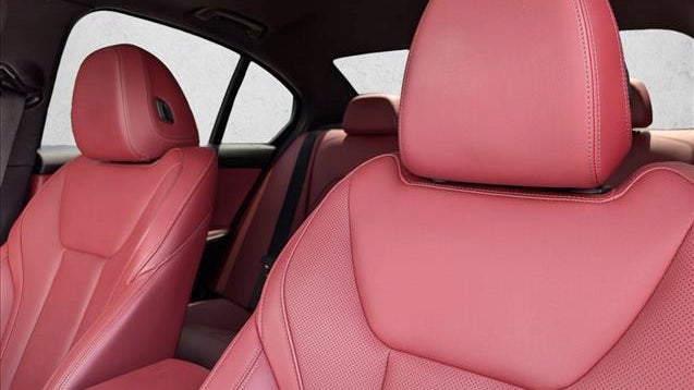 2025 BMW 3 Series M340i xDrive
