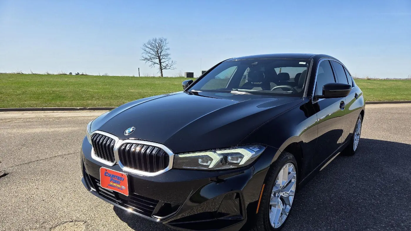 2025 BMW 3 Series 330i xDrive