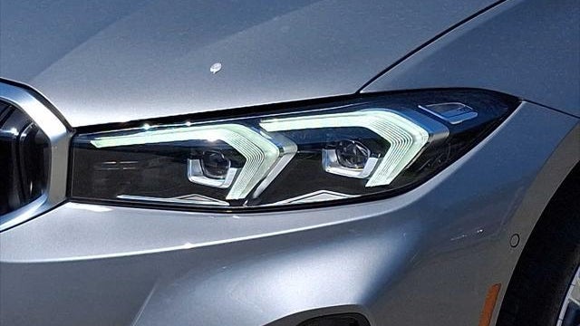 2025 BMW 3 Series 330i xDrive