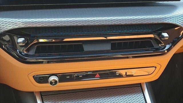 2025 BMW 3 Series 330i xDrive