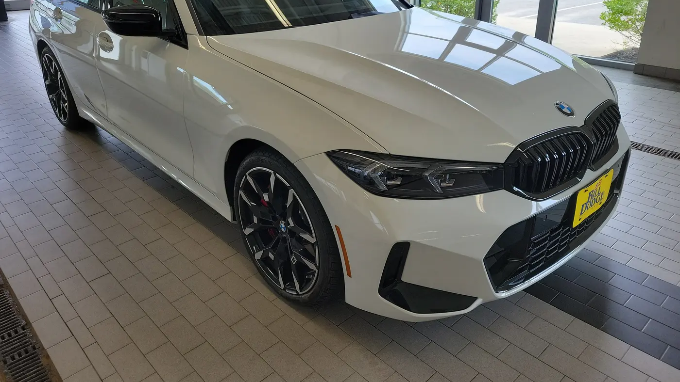 2026 BMW 3 Series 330i xDrive