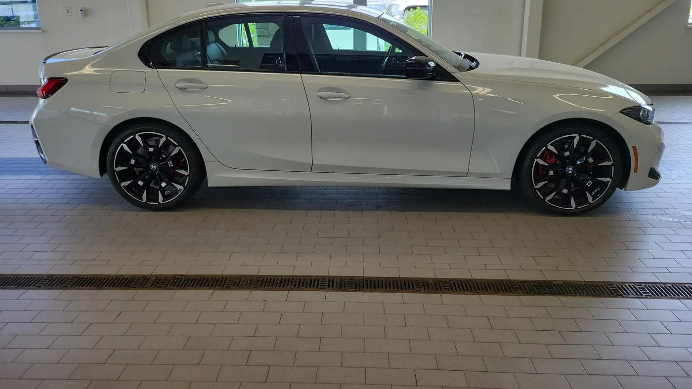2026 BMW 3 Series 330i xDrive