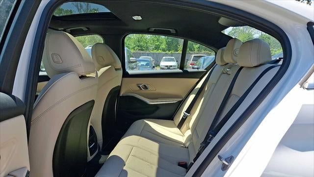2025 BMW 3 Series 330i xDrive