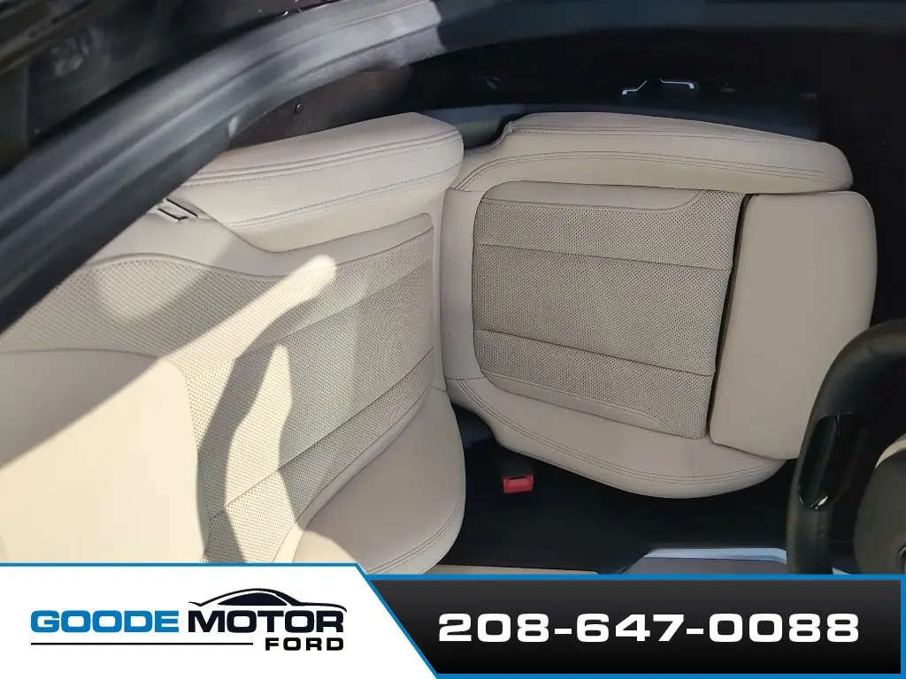 2026 BMW 330i - $38,999