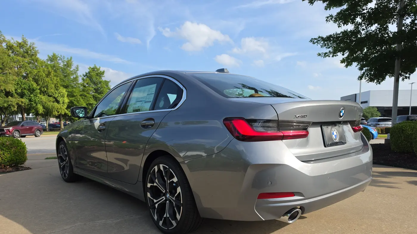 2026 BMW 3 Series 330i xDrive