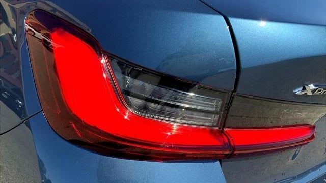 2025 BMW 3 Series 330i xDrive