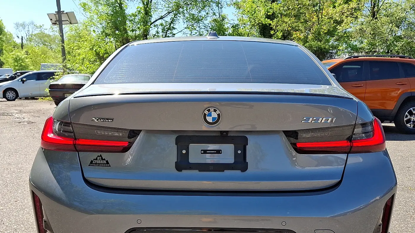 2025 BMW 3 Series 330i xDrive