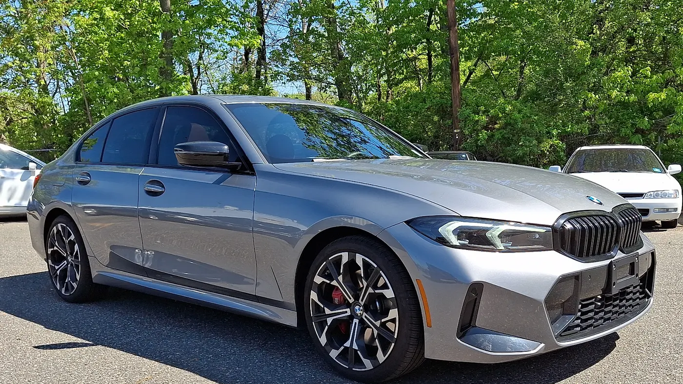 2025 BMW 3 Series 330i xDrive