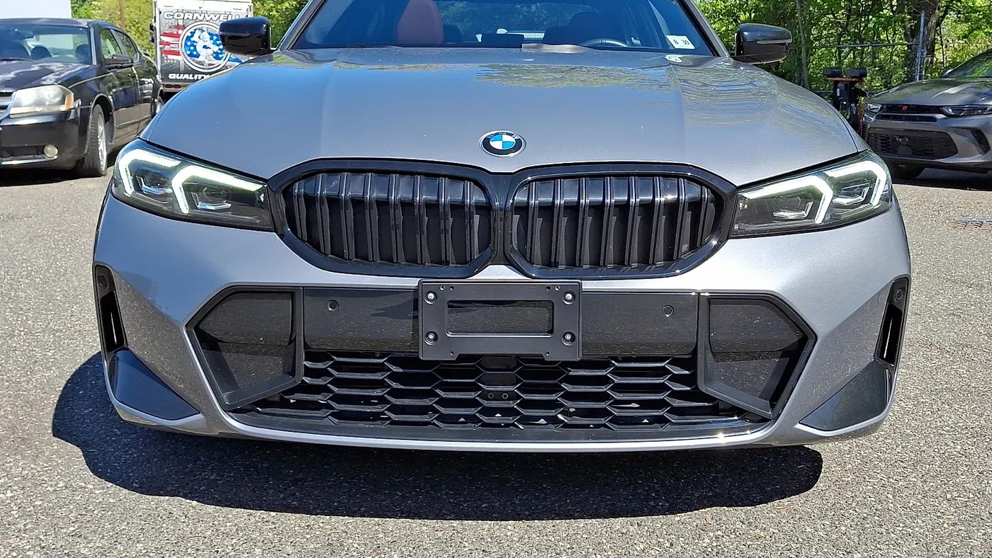 2025 BMW 3 Series 330i xDrive