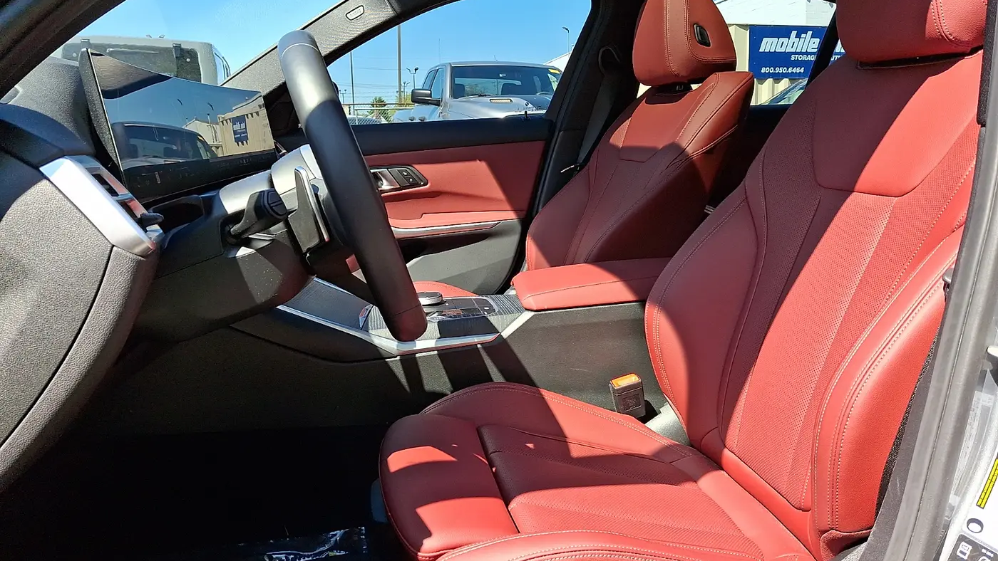 2025 BMW 3 Series 330i xDrive