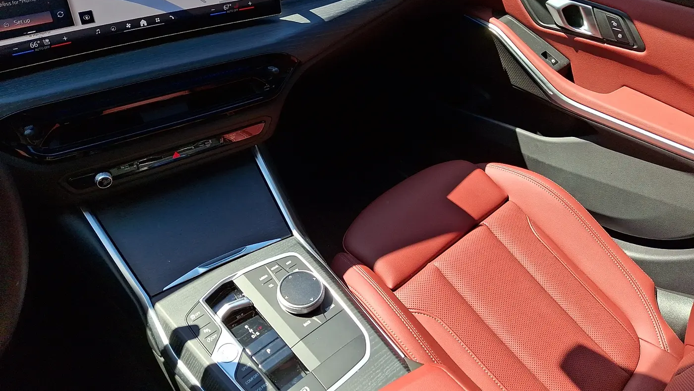 2025 BMW 3 Series 330i xDrive