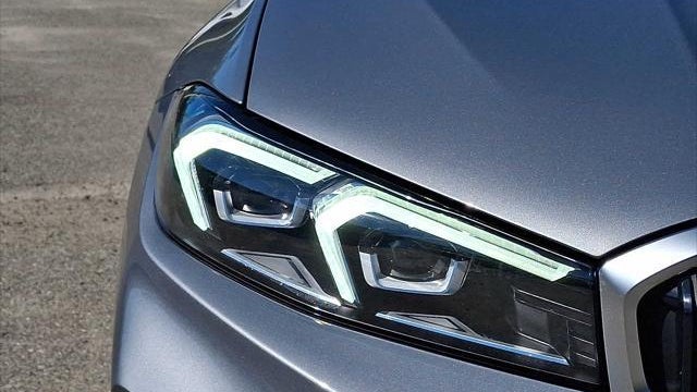 2025 BMW 3 Series 330i xDrive