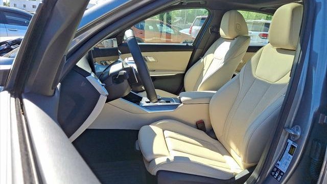 2025 BMW 3 Series 330i xDrive