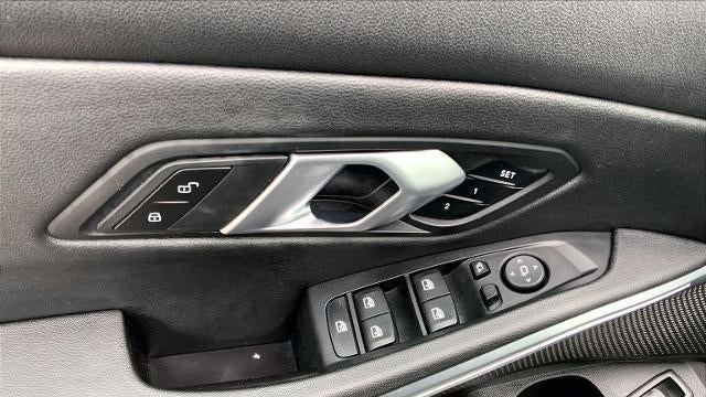 2025 BMW 3 Series 330i xDrive