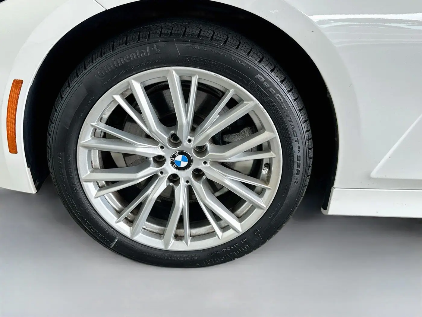 2023 BMW 330i - $33,500