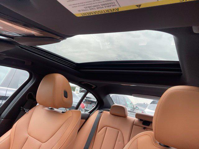 2023 BMW 330i - $37,907