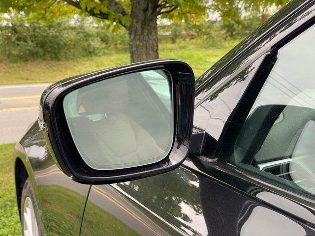 2023 BMW 330i - $37,907