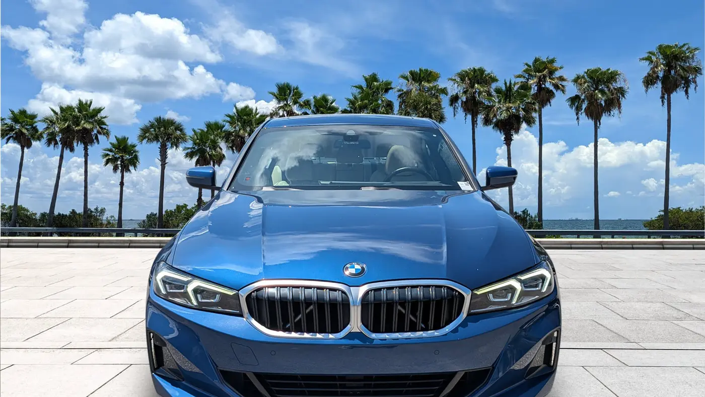 2023 BMW 3 Series 330i xDrive