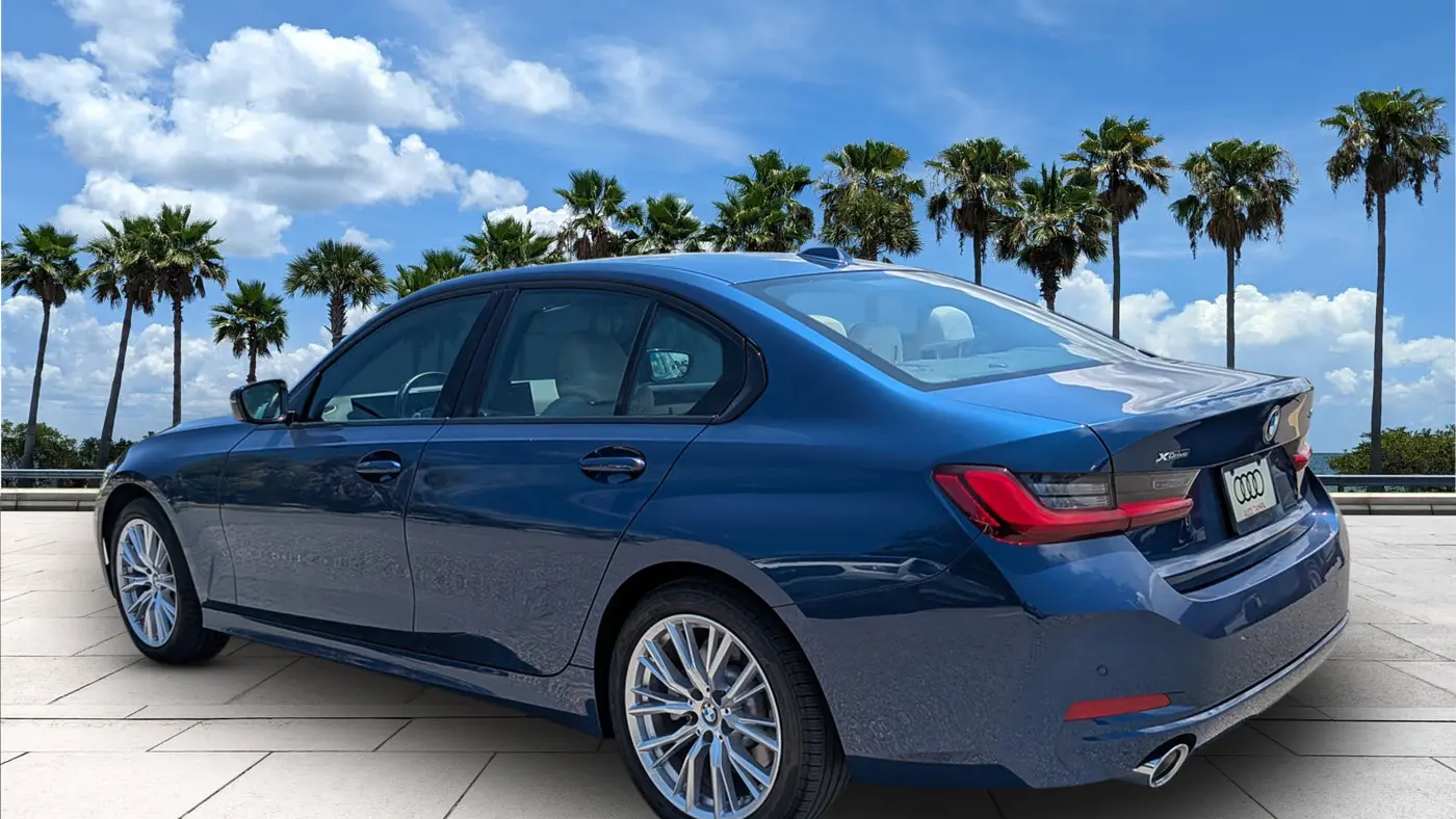 2023 BMW 3 Series 330i xDrive