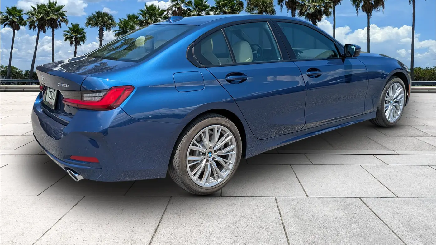 2023 BMW 3 Series 330i xDrive