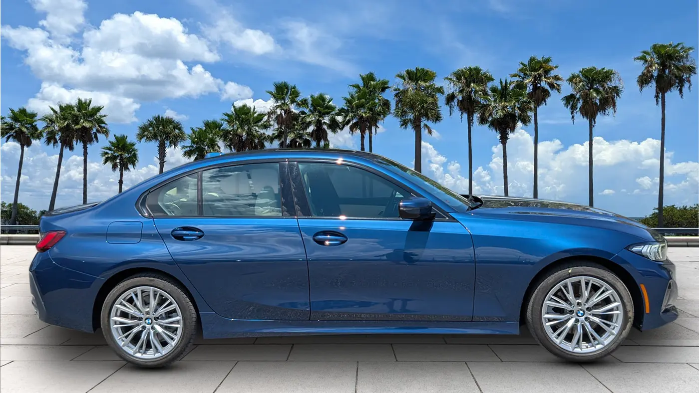 2023 BMW 3 Series 330i xDrive