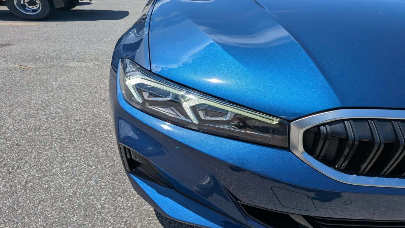 2023 BMW 3 Series 330i xDrive