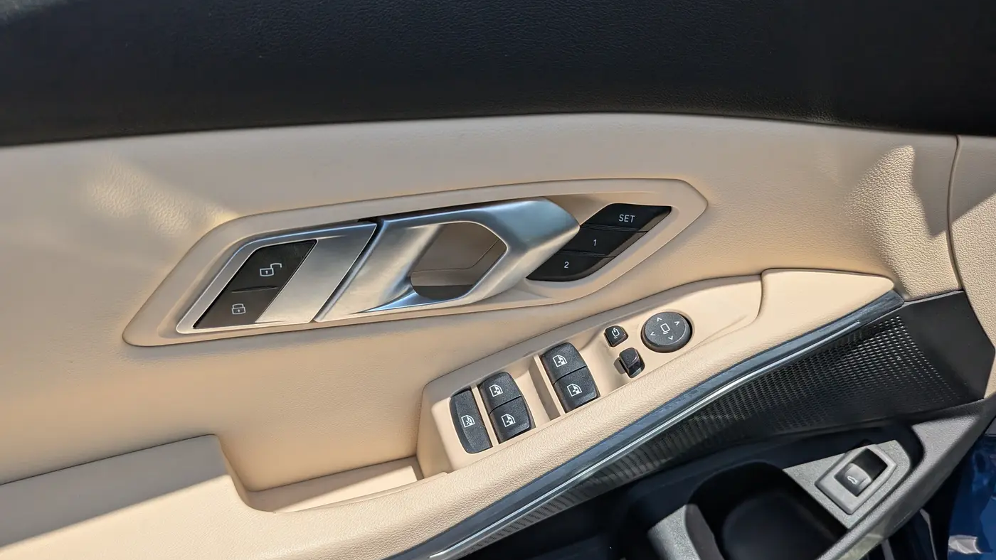 2023 BMW 3 Series 330i xDrive
