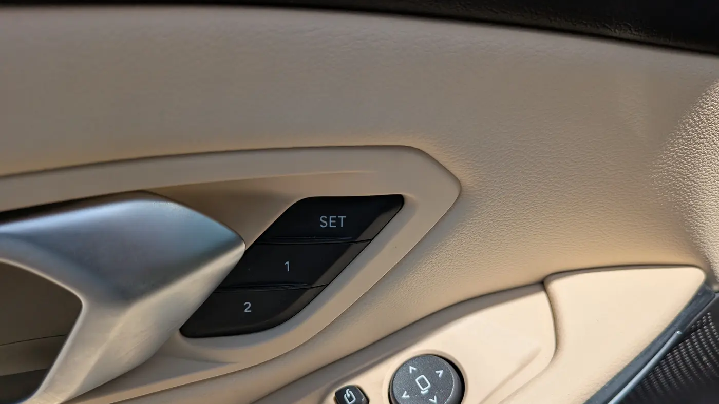 2023 BMW 3 Series 330i xDrive
