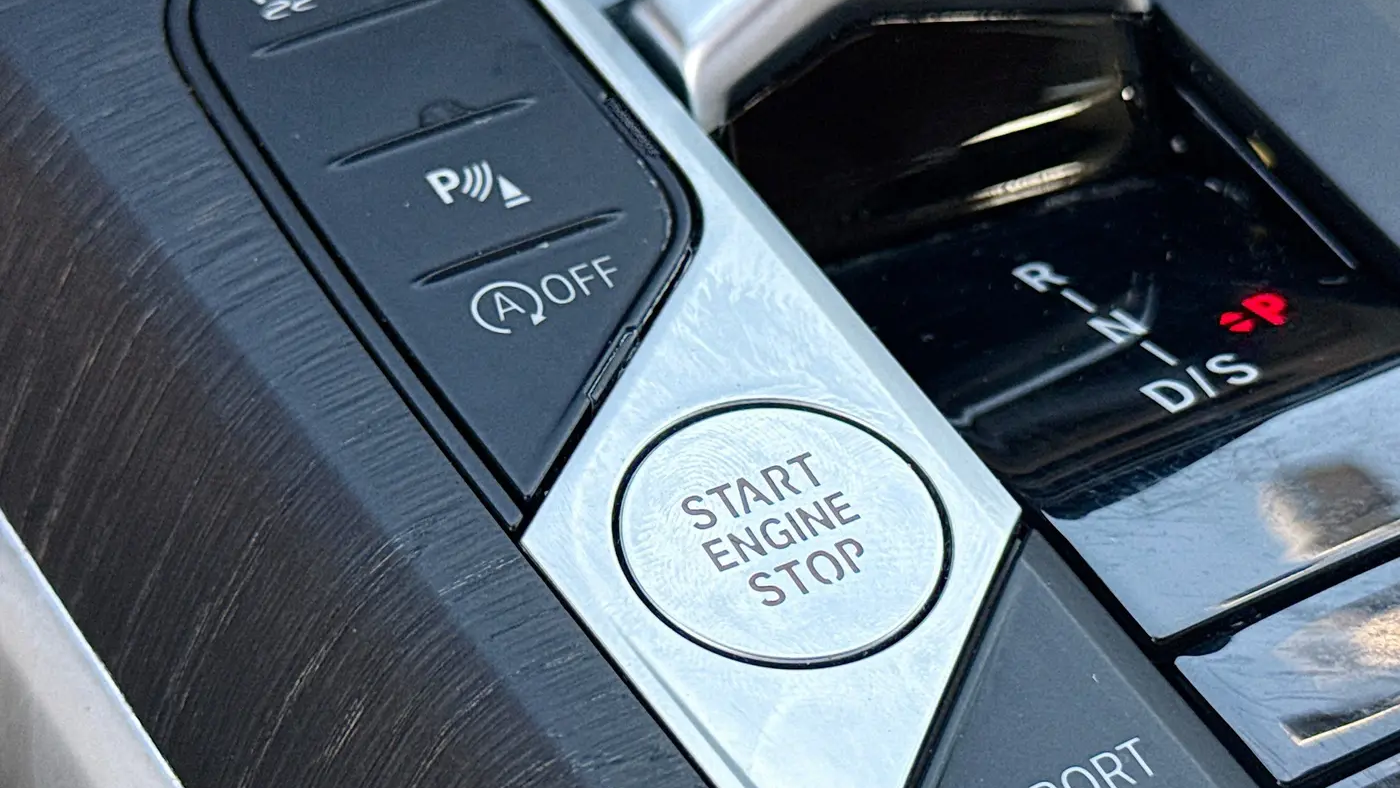2023 BMW 3 Series 330i xDrive