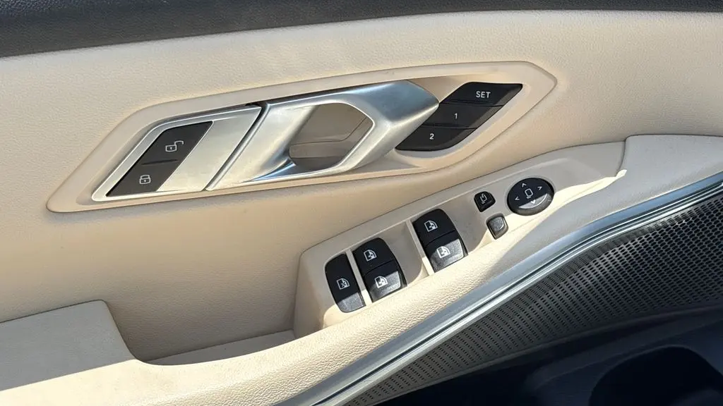 2023 BMW 3 Series 330i xDrive