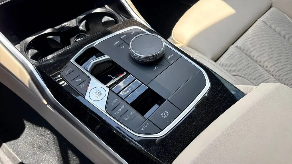 2023 BMW 3 Series 330i xDrive
