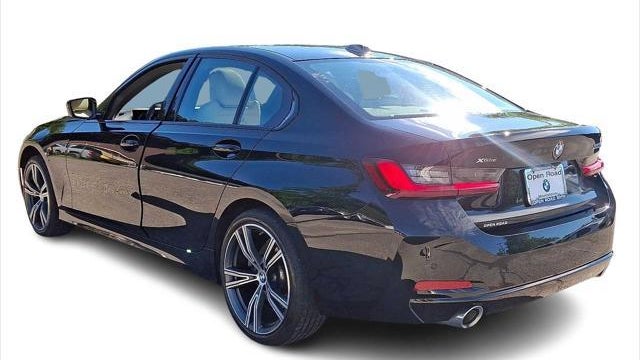 2023 BMW 3 Series 330i xDrive