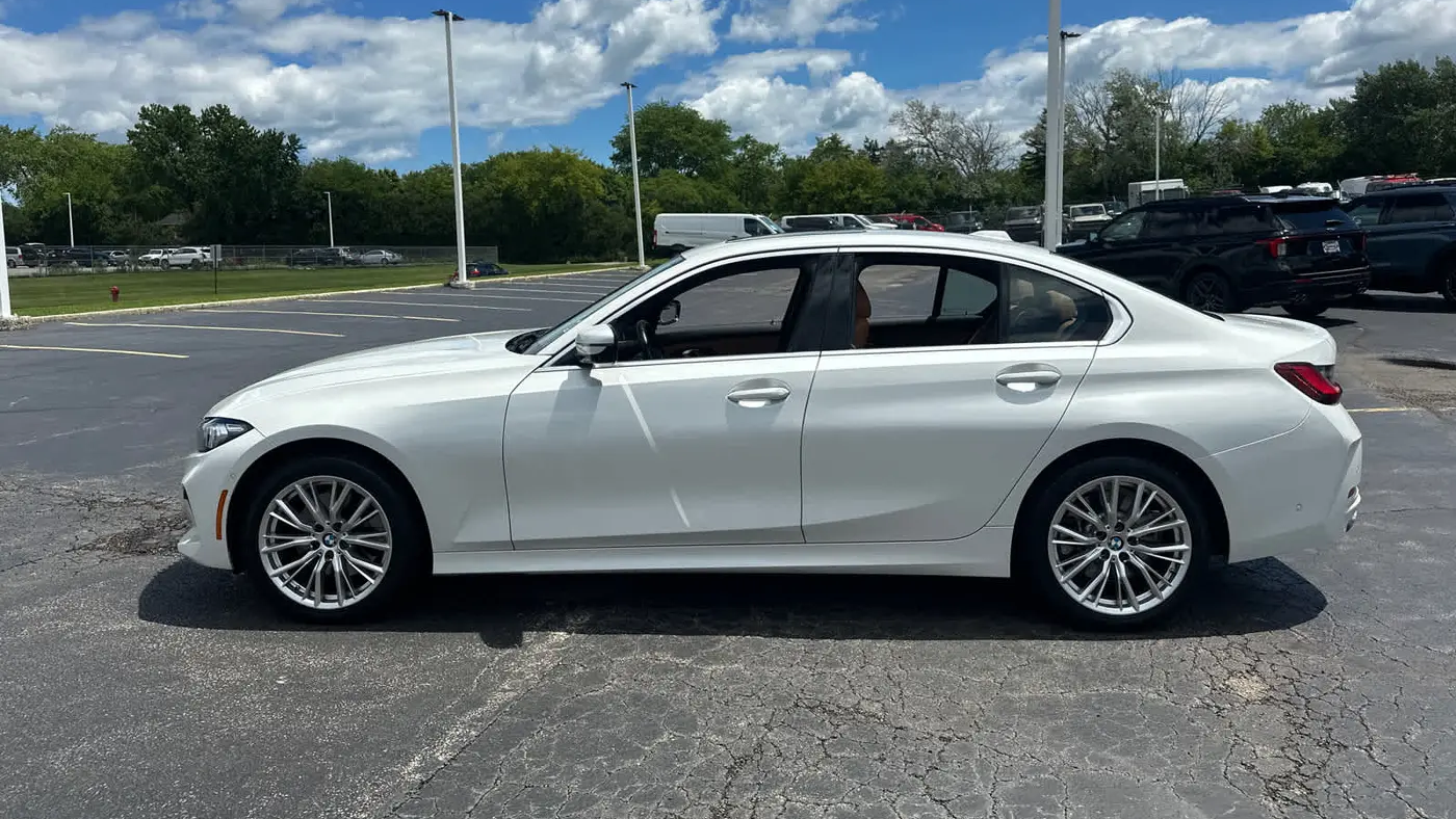 2024 BMW 3 Series 330i xDrive