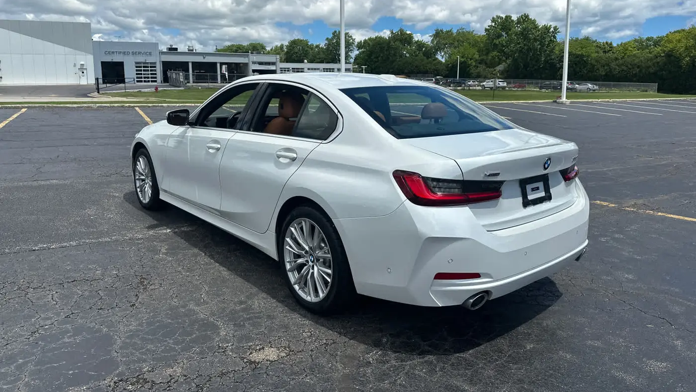 2024 BMW 3 Series 330i xDrive