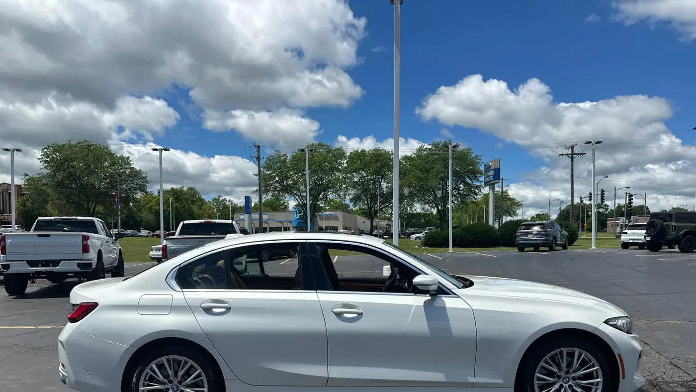 2024 BMW 3 Series 330i xDrive
