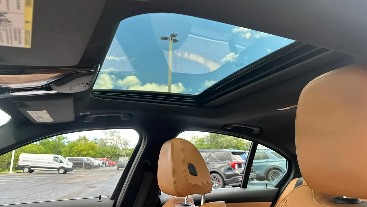 2024 BMW 3 Series 330i xDrive