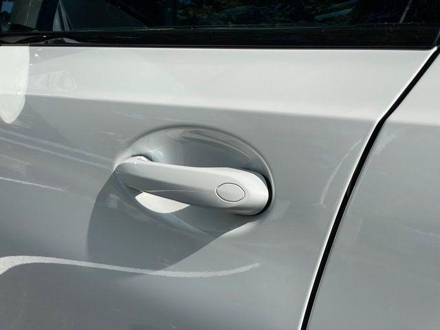 2023 BMW 330i - $37,047