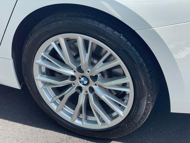 2023 BMW 330i - $37,047