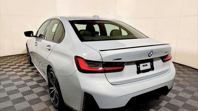 2024 BMW 3 Series 330i xDrive