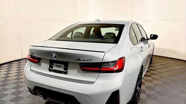 2024 BMW 3 Series 330i xDrive