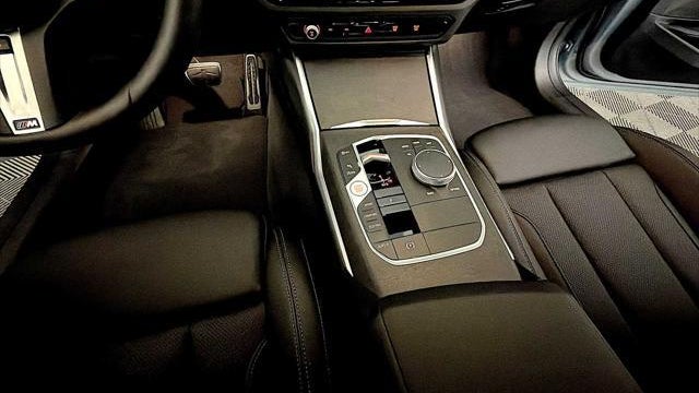 2024 BMW 3 Series 330i xDrive