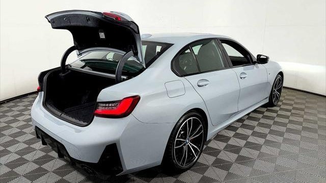 2024 BMW 3 Series 330i xDrive